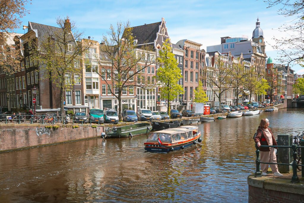 amsterdam travel guide / the netherlands travel guide