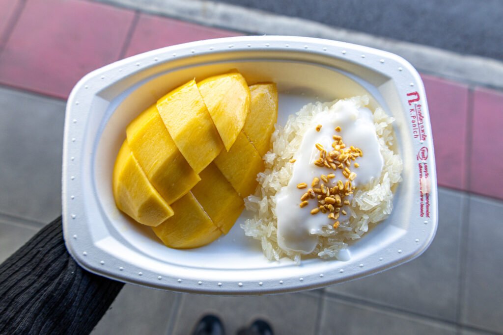 bangkok street food guide / Bangkok Food Guide / Best Places to eat in Bangkok / bangkok dessert guide
