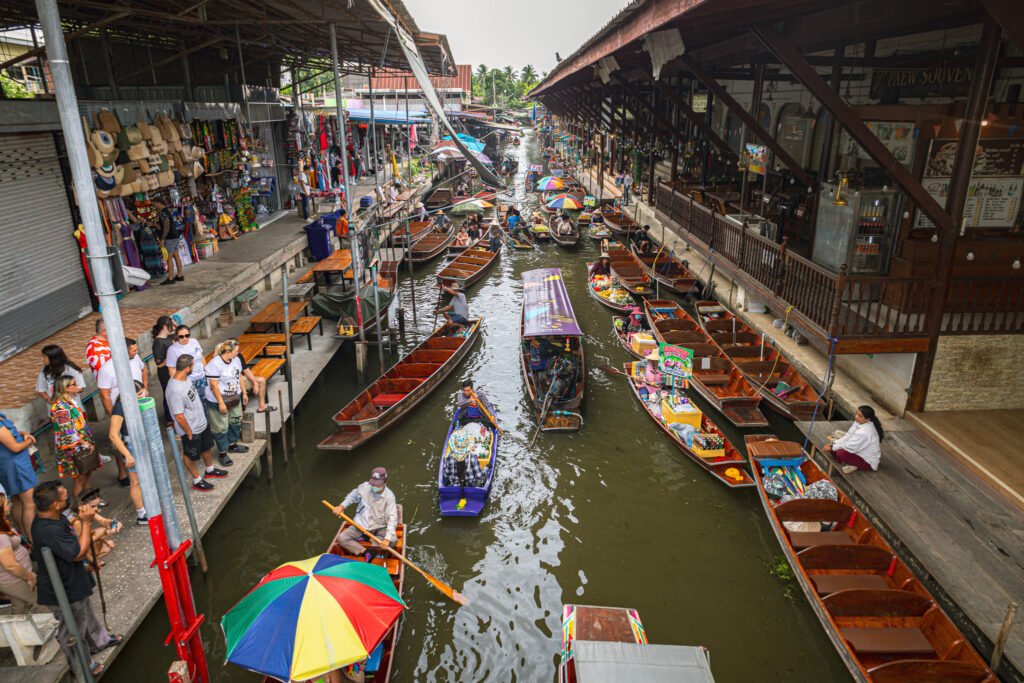 Day Trip from Bangkok to Damnoen Saduak Floating Market