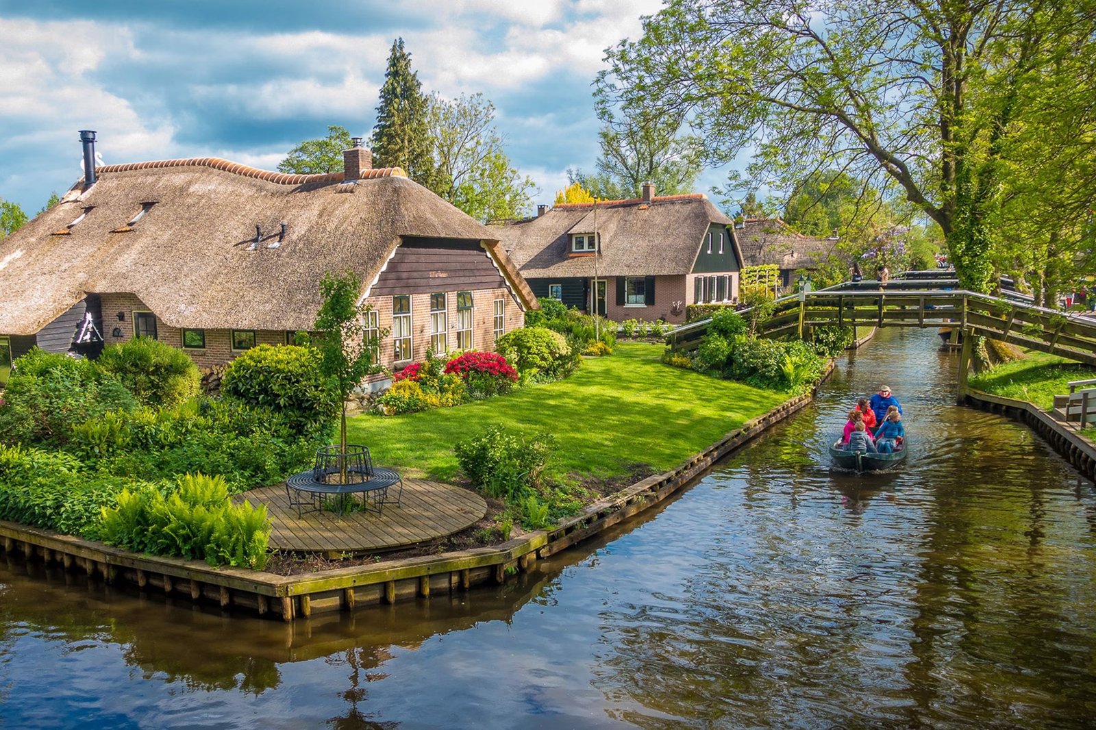 best day trips from amsterdam / amsterdam to giethoorn