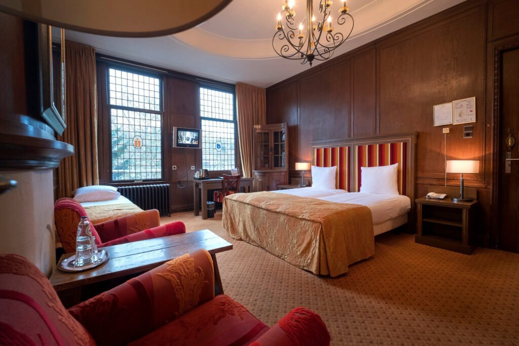 where to stay in Amsterdam for first time visitors