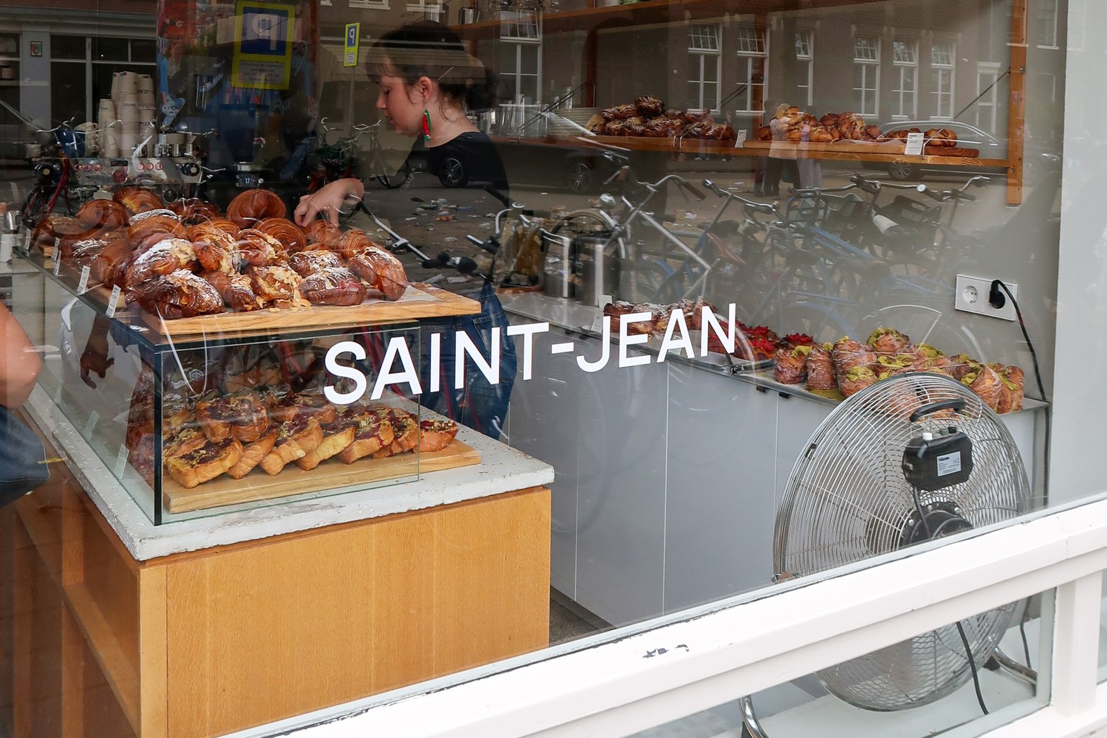 saint-jean / amsterdam / pistachio cruffin / pistachio cruffins
